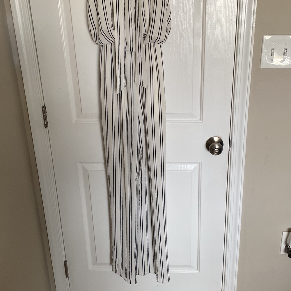 Tie front stripped jumpsuit with lining shorts. - Picture 2 of 5
